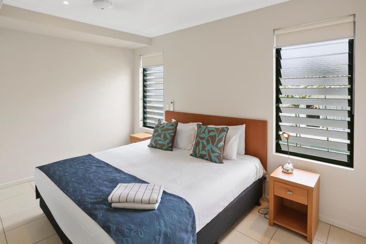 Sea Point On Trinity Beach Exterior photo